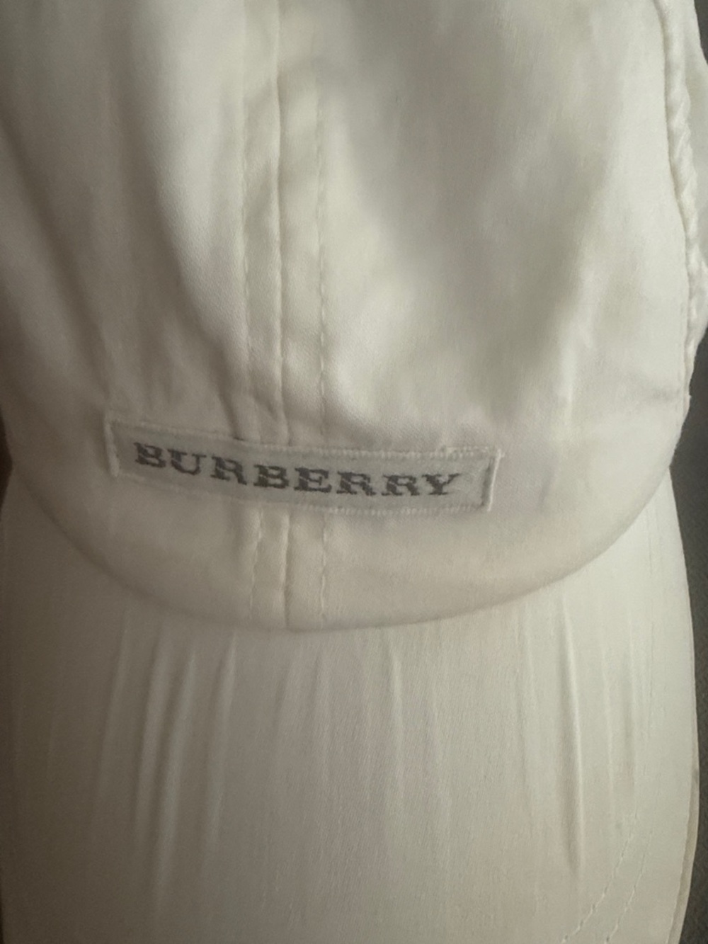 Burberry White Cotton Logo Cap - Picture 4 of 11